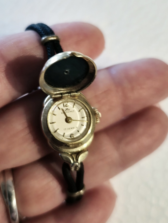 Bucherer Swiss Accessories - VTG 1950'S Bucherer Swiss Cocktail Watch / Peek a Boo Lid- Hidden Face Diamonds